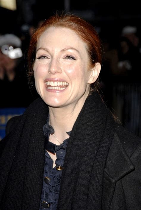 Julianne Moore At Talk Show Appearance For The Late Show With David