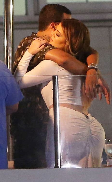 11 Times Khloé Kardashians Butt Was The Butt Of All Butts E News