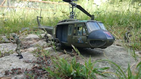 Huey Gunship Helicopter Toy Soldiers Action Figure Youtube
