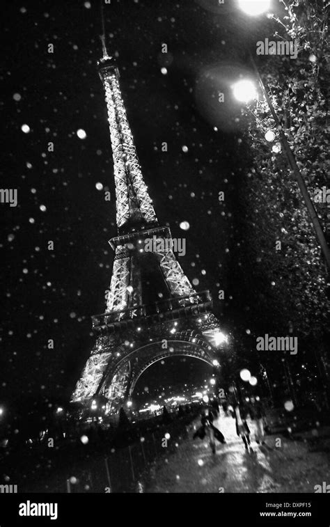 Rain On The Eiffel Tower Paris Stock Photo Alamy