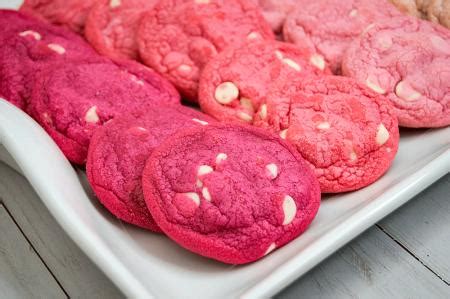 Pink Ombre Valentine S Day Cookies The Starving Chef