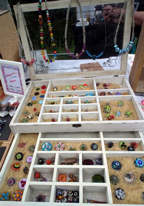 Plan dein abenteuer zum ausflugsziel haus ruhr. Schmuck(es) aus dem Pott: Kunstmarkt Haus Ruhr Schwerte