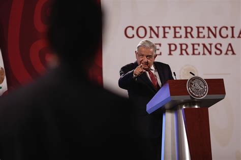 AMLO defiende campaña de Morena para exhibir a diputados como traidores