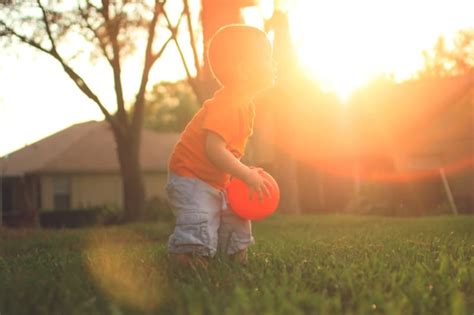 20 Outdoor Games To Get Your Child Into The Sun Petit Journey