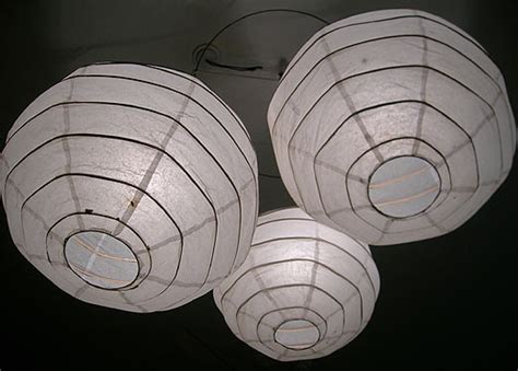 I got these lanterns from jadetime.com you can use christmas lights to light up your lanterns as long as the bulbs don't get hot. An Easy Diy Rice Paper Lanterns Chandelier Tutorial ...