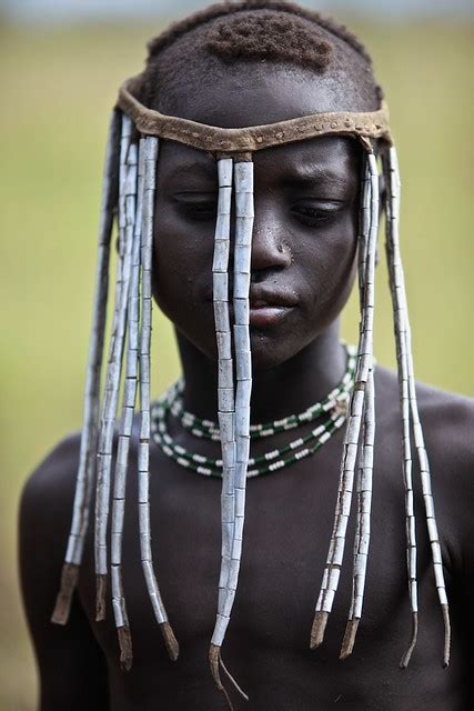 裸の部族のアフリカの熟女 美しいエロティックとポルノ写真