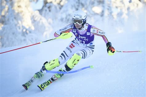 Der kampf um die kugel. Ski-alpin-Weltcup 2020/21 in St. Moritz (Schweiz ...