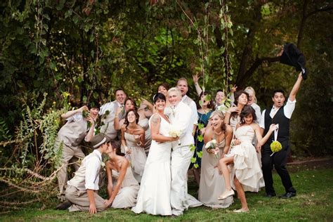 Pin By Paula Ramsay On Wedding Ideas Bridal Party Poses