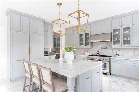 A Modern Kitchen With A Traditional Touch Transitional Kitchen Dc