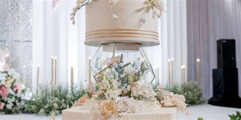 Wedding Cake Cl 106 Oleh Lenovelle Cake Bridestory Store