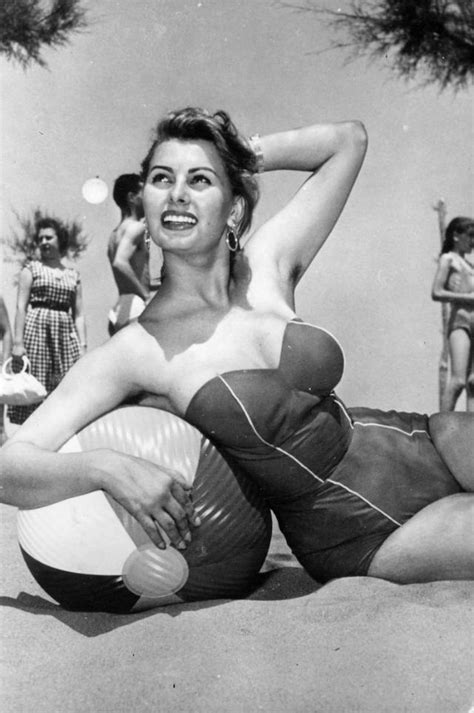 Sophia Loren Stunning Vintage Photos Of The Italian Classic Beauty Icon S S Rare