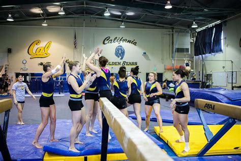 Cal Women S Gymnastics Is Headed To Nationals For First Time In 24 Years