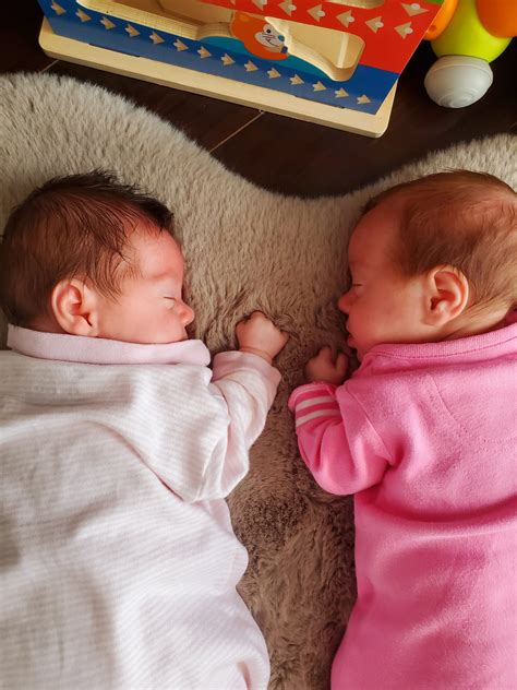woman welcomes twins after conceiving with sperm from facebook stranger
