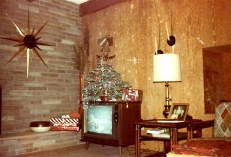 Photos Of Christmas Home Decor In The 1950s And 1960s 30 Pics