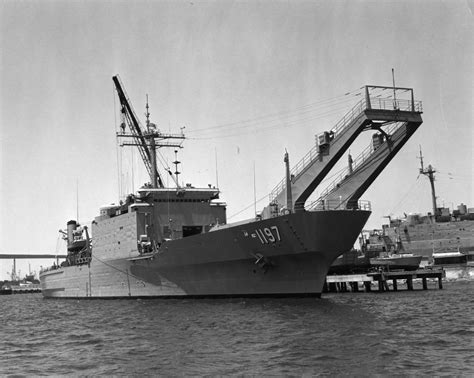 Usn 1152417 Uss Barnstable County Lst 1197