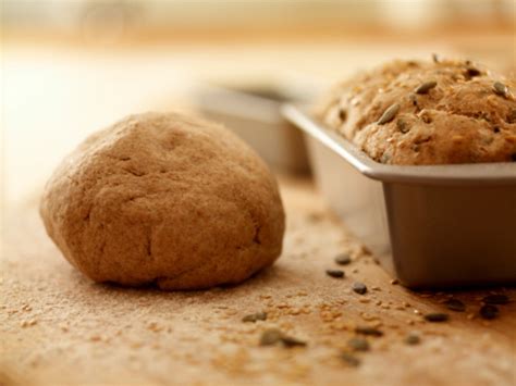 Singkatnya, kualitas ragi ini cocok untuk memenuhi kebutuhan pembuatan semua jenis roti. Pilih Roti Tawar atau Roti Manis? Cek Dulu Kandungan ...