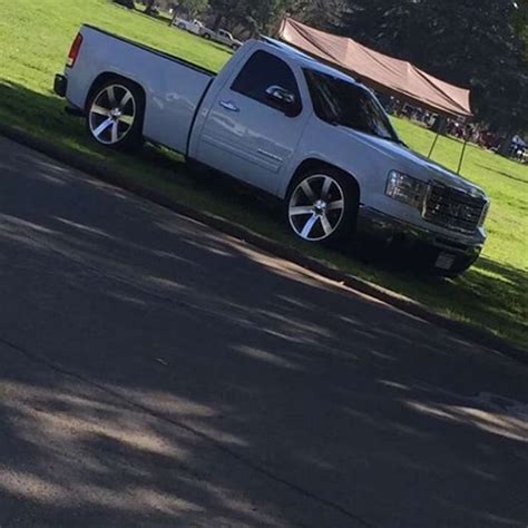 De tumbo en tumbo aún llameaste y cantaste. #gmc #Sierra #sik_trucks #tagtheowner