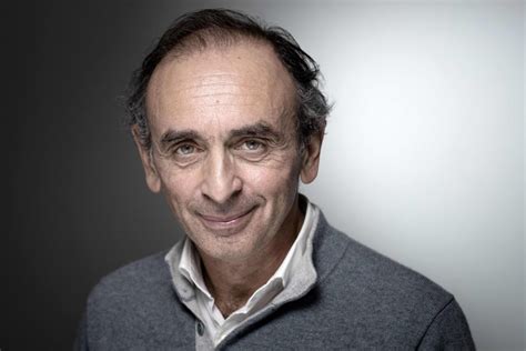 Au début de l'année 2021, l'express indique qu'elle est depuis plusieurs années conseillère d'éric zemmour, un ami de sa famille, dans l'éventualité d'une candidature à l'élection présidentielle de 2022 2, 10. Zemmour après la relaxe - LDJ