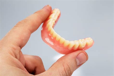 Types Of Dentures Available