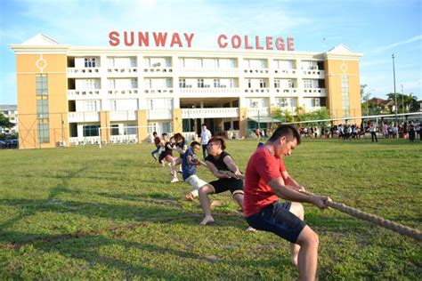 Sunway university, originally sunway college formed more than 30 years ago, is today part of the sunway education group which is owned and the library constitutes 3 levels, with a total floor area of 72,000 sq ft and provides 1,300 seats. Photos | Sunway College Johor Bahru | Malaysia - Fees ...