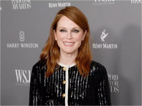 Julianne Moore Says Its Sexist To Say A Woman Is Aging Gracefully