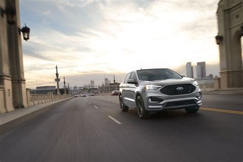 2022 Ford® Edge Suv Features