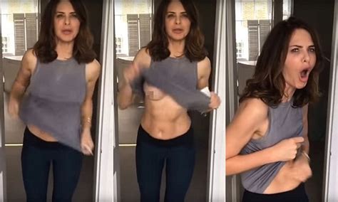 Trinny Woodall Flashes Her Boobs And FAILS To Notice Daily Mail Online