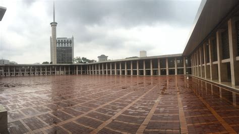 Masjid Istiqlal In Jakarta Indonesia Is The Largest Mosque In