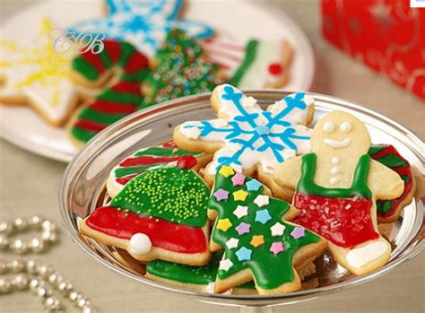 Cool the cookies slightly and roll in powdered sugar to coat. Christmas cookie ideas,Christmas Cookie Decorating ...
