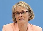 Bundesbildungsministerin Anja Karliczek will "nationale ...