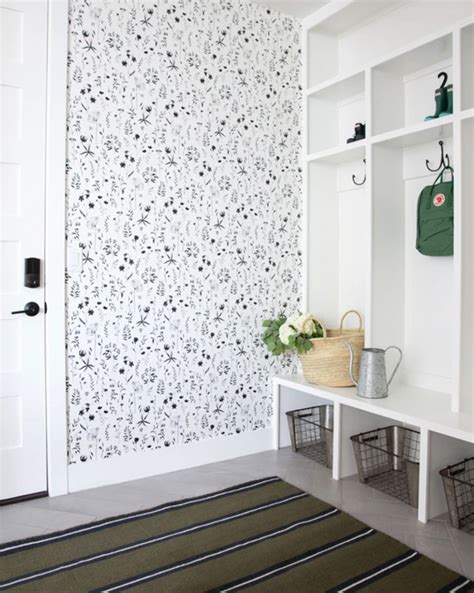 35 Stunning Entryway Wallpaper Ideas Pinkpopdesign White Wallpaper