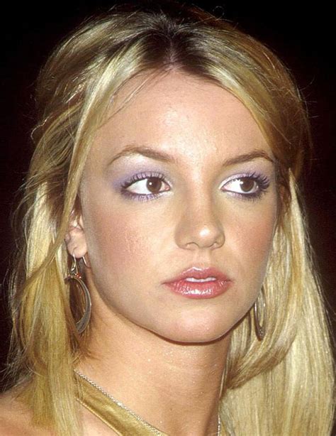 The 20 Most Iconic Makeup Looks Of The 90s Ipsy 1990 Makeup 90s