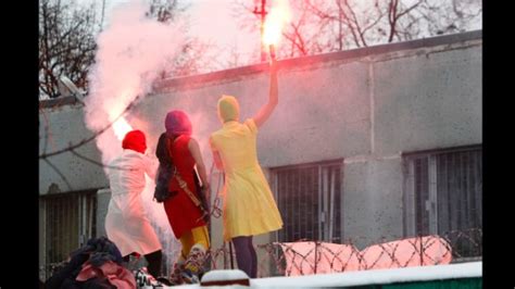 pussy riot rocking out against putin