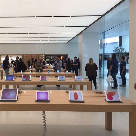 Así Luce La Primera Apple Store De México