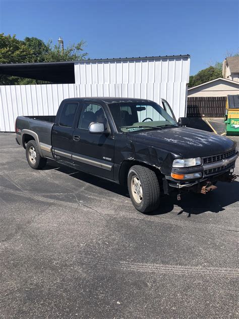 01 Chevy 1500 With A 53 Vortec Ls 1 Motor Looking To Sell For 1500