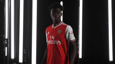 View stats of arsenal midfielder bukayo saka, including goals scored, assists and appearances, on the official website of the premier league. Bukayo Saka Net Worth, Age, Bio, Wiki, Wife, Education ...