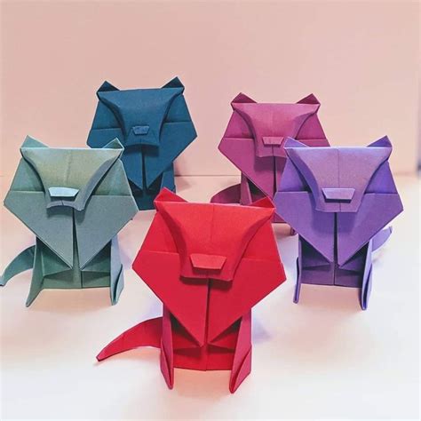 12 Origami Lions In 12 Different Tones African Themed Etsy In 2020
