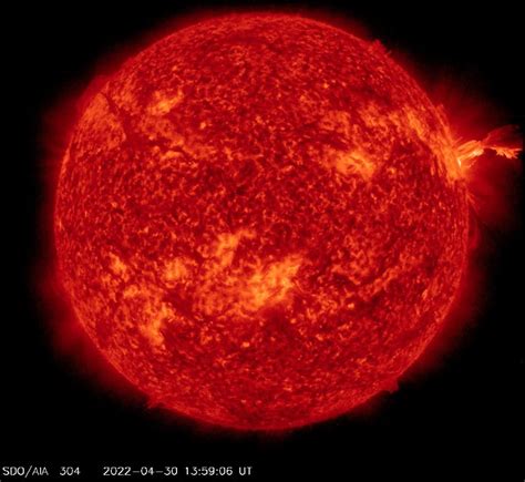 Major X1 1 Solar Flare Erupts From The Suns West Limb The Watchers