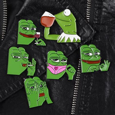 2021 Cartoon Frog Brooch The Frog Pepe Badge Sad Think Drink Funny Cute