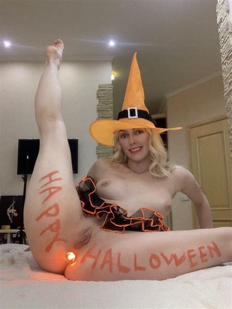 Halloween Nude Telegraph