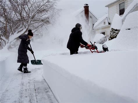 Unbelievable Snowfall Blankets Parts Of The Northeast Across