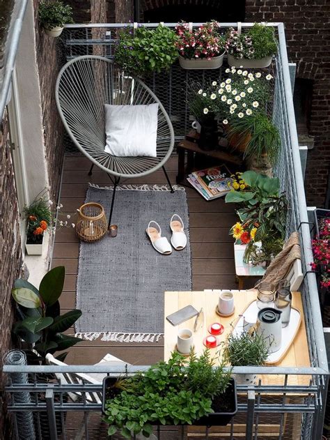 Gorgeous 80 Small Apartment Balcony Decorating Ideas On A Budget