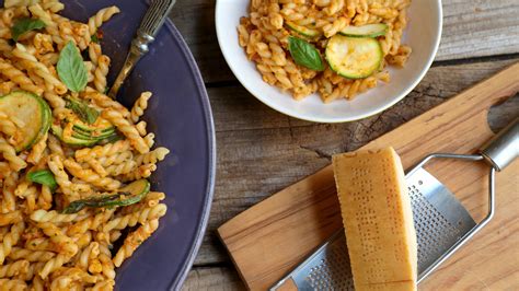 Maybe you would like to learn more about one of these? No-Cook Pasta Sauce with Zucchini | How to cook pasta ...