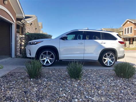 Highlander rims page 7 toyota nation forum toyota car and. Vossen 22? 10.5 on white 2017 HL - Toyota Nation Forum : Toyota Car and Truck Forums