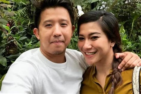 Profil Biodata Rino Yosiaki Suami Dita Fakhrana Lengkap Instagram
