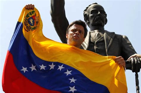 EL MUNDO ENTERO ADMIRARÁ SU LUCHA La vida de Leopoldo López será