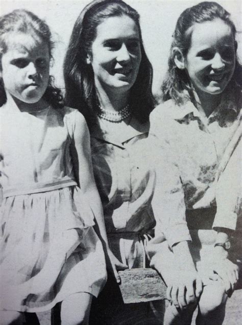 Sarah Ferguson With Her Mom And Sister Prinz Andrew Eugenie Of York