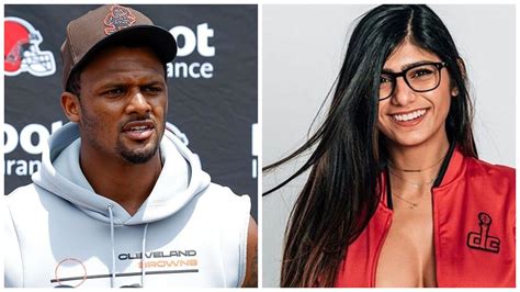 Deshaun Watson And Mia Khalifa Relationship Goes Viral Why Was He With