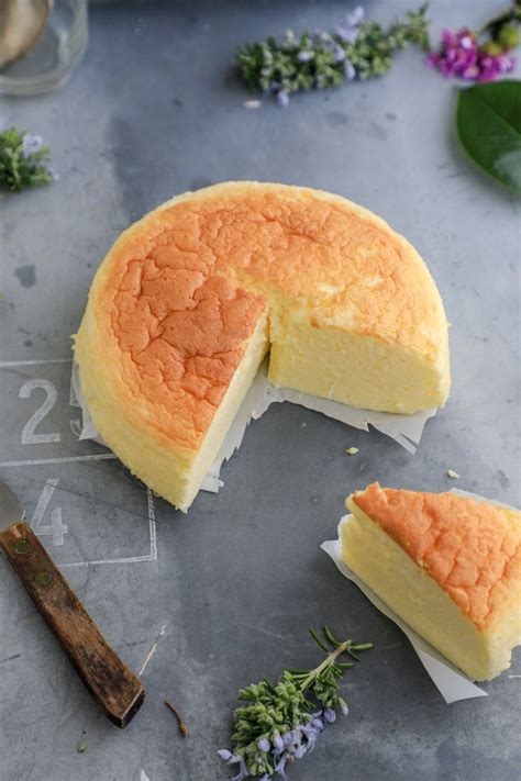 Fluffy And Light Japanese Cheesecake Recipe Japanese Cheesecake