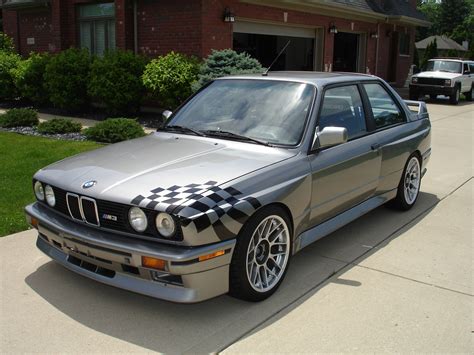 Inspected, clean history, routine maintenance. 1988 BMW E30 M3 with inline 6-cylinder S52 Engine Up for Grabs in Chicago - autoevolution